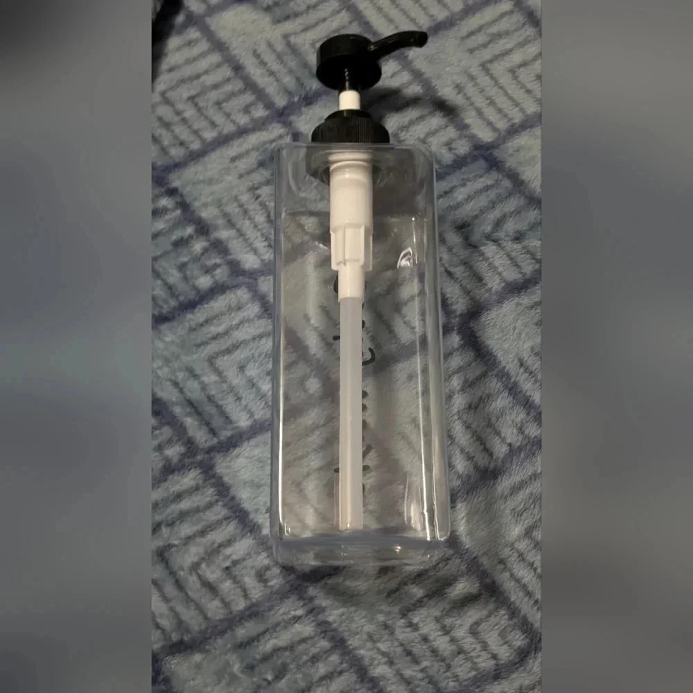 Refillable Body Wash Bottle (Clear 21oz) (New)